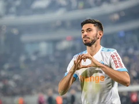 "Khắc tinh" MU ngáng đường Dortmund vì nhạc trưởng tài năng người Pháp