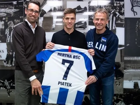 "Khẩu lục bạc" sang Hertha Berlin, AC Milan chưa thể phá bỏ lời nguyền "chiếc áo số 9"