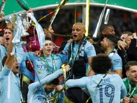 Khi Man City vẫn là chân mạng thiên tử thì vận may của Liverpool chưa thể đủ