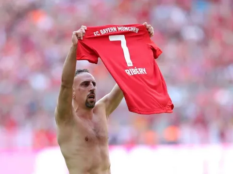 Khó tin! Premier League mất Hazard nhưng sắp có Franck Ribery