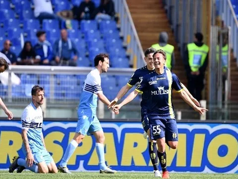 Khoảnh khắc Serie A: Ngày “lừa bay” thu phục “đại bàng”