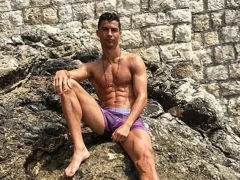 Khoe quần tím hồng, Ronaldo đưa ra 6 mục tiêu chuyển nhượng khủng cho Juve