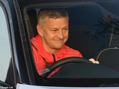 Khởi đầu tuần mới, Solsa đã sẵn sàng khiến Barca 'trầm trồ'