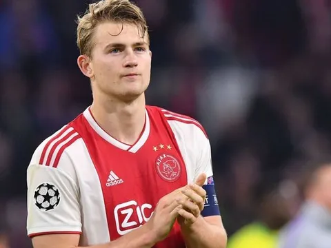 Không thể tin nổi! De Ligt tung 'hỏa mù' lợi dụng Man Utd?