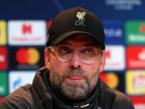 Klopp cam kết tương lai ở Liverpool bất chấp lời mời gọi của bại tướng