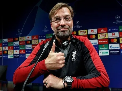 Fan đòi trao cúp cho Liverpool dù có vô địch hay không