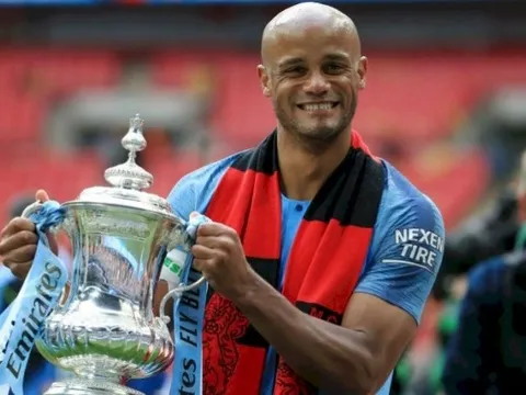 Kompany ở đâu trong những đội trưởng vĩ đại của Premier League?