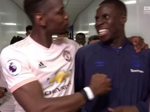 Làm chuyện dại dột ở trận Everton, Pogba bị 'rủa' không thương tiếc