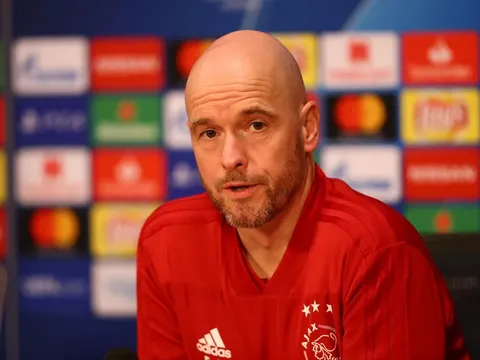 Làm nên điều thần kỳ, HLV Ajax được đại gia trải thảm