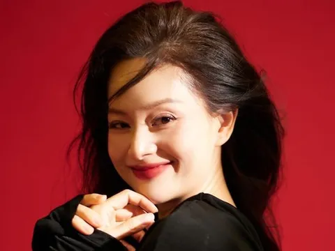 Lan Phương tâm sự về việc xoay xở giữa guồng quay công việc và trách nhiệm chăm sóc hai con nhỏ