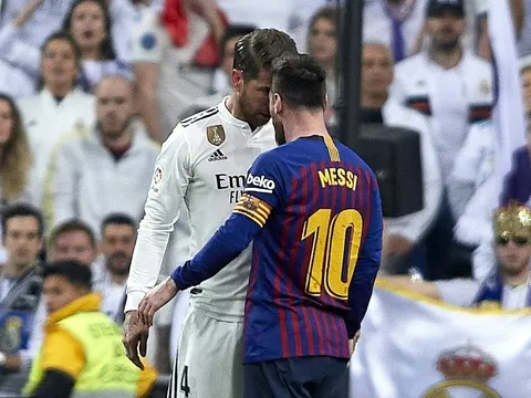 Lãnh trọn cùi chỏ vào mặt, Messi nổi nóng đòi 'tẩn' Sergio Ramos ngay trên sân