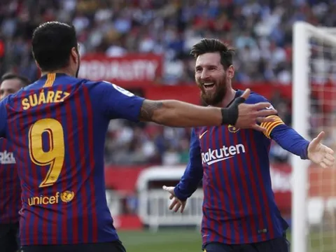 Lập hattrick, Messi cho Ronaldo 'hít khói' cuộc đua Vua phá lưới