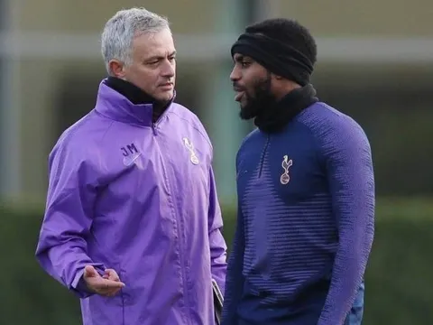 "Lật mặt như trở bàn tay", Mourinho không cho Rose cơ hội ở lại Tottenham