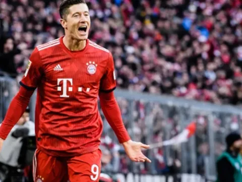 Lewandowski lần đầu phá vỡ im lặng về việc trải qua ca tiểu phẫu