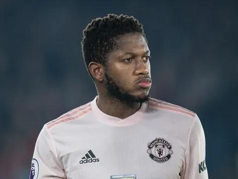 SỐC: Fred tệ đến mức Lindelof phát cáu làm điều khó tin trước Palace