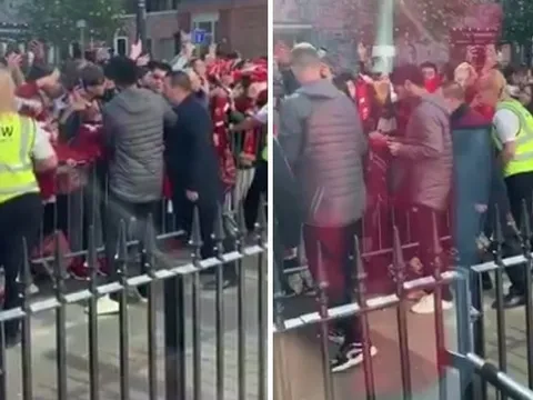 NHM cảm động với hành động của Salah và Henderson trước trận gặp Wolves