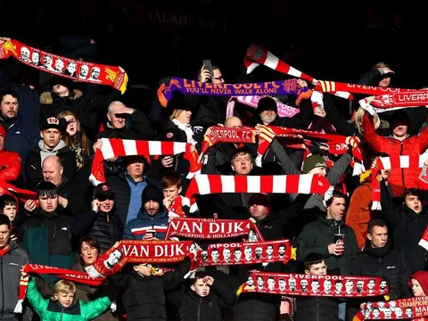 Liverpool bán bia rẻ nhất trong tất cả các CLB Ngoại hạng Anh