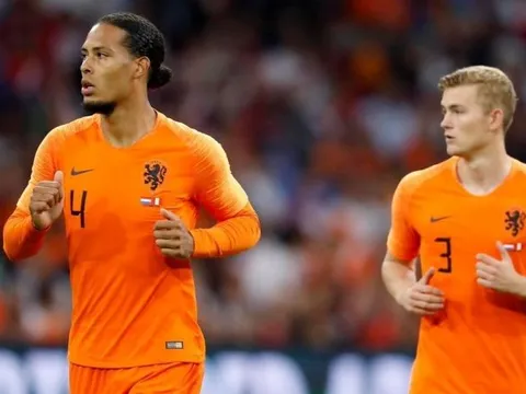 Liverpool cần tìm đâu xa, De Ligt sẽ cùng Van Dijk xây "tường thép"