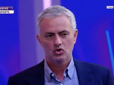 Liverpool hạ Barca, Mourinho nói 1 lời cực chuẩn về Klopp
