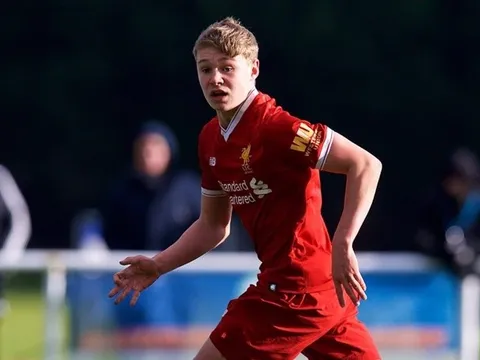 Liverpool ký hợp đồng thành công với tiền đạo có 2 dòng máu Anh, Đức