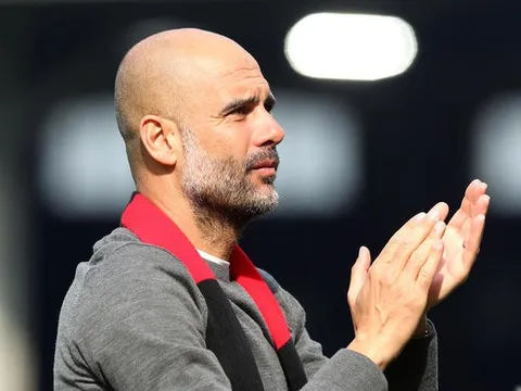Liverpool thắng, Guardiola phát biểu xanh rờn: "Man City không phải người ngu"