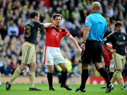 11 huyền thoại đỉnh nhất của Man United và Liverpool