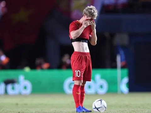 Ông Hải "lơ": Messi, Ronaldo còn đá hỏng penalty, cớ sao chỉ trích Công Phượng?