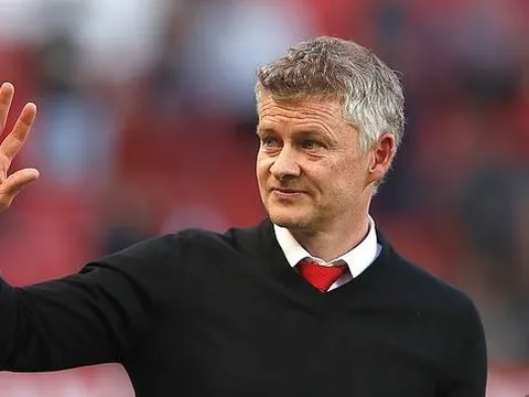 Lộ diện cầu thủ Man Utd đầu tiên trở lại sân tập