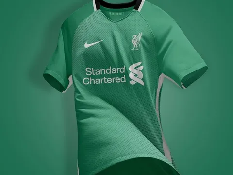 Lộ mẫu áo cực độc mới của Liverpool