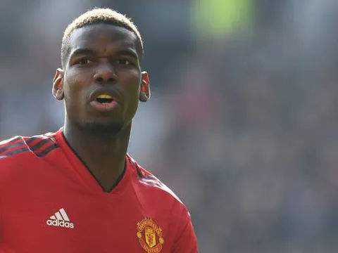 Lời thỉnh cầu của Pogba và 10 khoảnh khắc ấn tượng nhất vòng 32 Premier League
