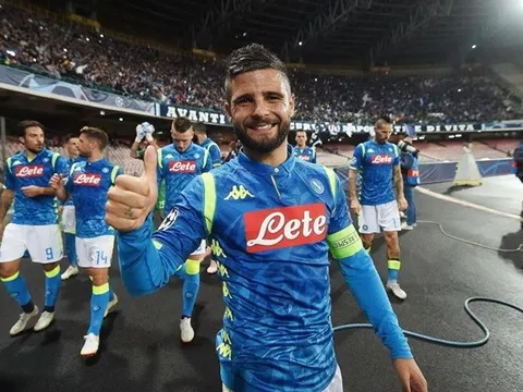 Vì sao 67 triệu bảng, sếp lớn Napoli "dằn mặt" Liverpool và Man City