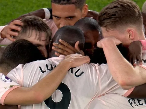 NHM Man Utd phát cuồng vì 1 điều "vô lý" Lukaku đã làm với Palace