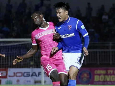 Mạc Hồng Quân và cơn ác mộng của các chân sút ngoại