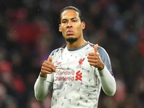 Man Utd 'điên cuồng' hỏi mua Van Dijk, Southampton chỉ trả lời 1 câu