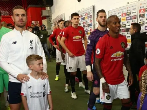 Man Utd gấp 22 lần Liverpool về khoản chi tiền