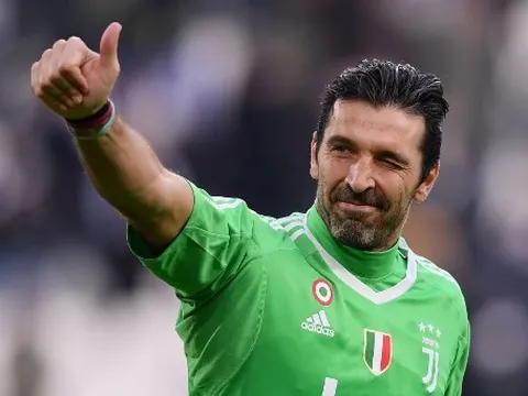Ngỡ ngàng! Buffon gọi mục tiêu M.U là "sự pha trộn Pogba, Vidal và Marchisio"