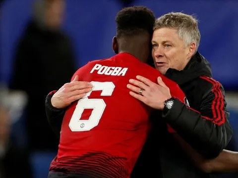 Man Utd lộ đội hình đấu Barcelona: Trông cậy vào song sát!