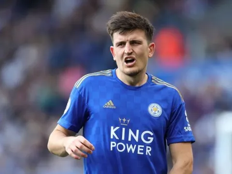 Man Utd lo sợ mất 'Ferdinand 2.0' vào tay Man City