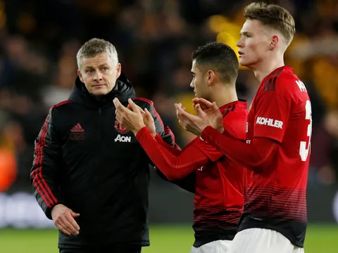 Man Utd thất trận là do Solskjaer lặp lại sai lầm trước PSG