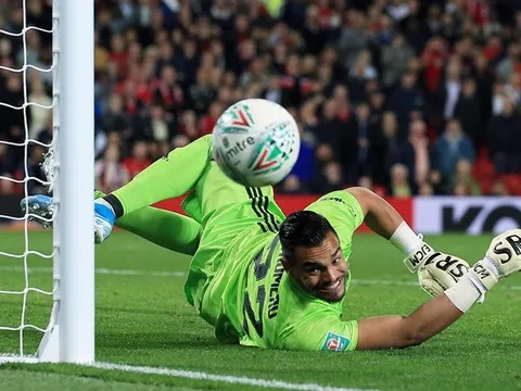 'Siêu dự bị' quá hay, Man Utd khổ sở lâm vào thế 'tiến thoái lưỡng nan'