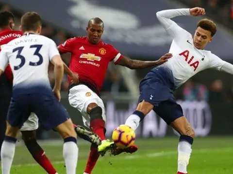 Manchester United đấu Tottenham tại Singapore