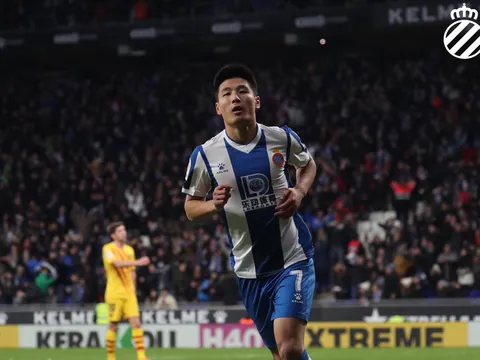 "Maradona Trung Quốc" lóe sáng, Barca bị đội bét bảng cầm hòa
