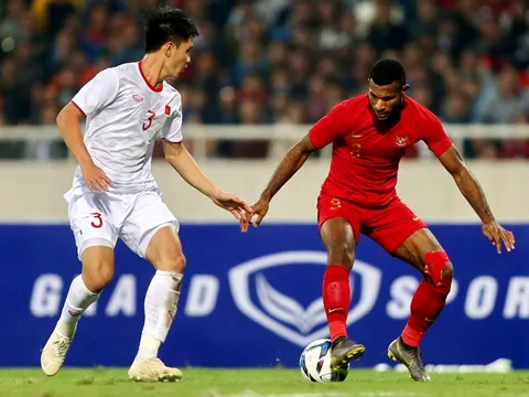 Khiêu khích Tấn Sinh, tiền đạo "già trước tuổi" của U23 Indonesia nhận cái kết đắng lòng