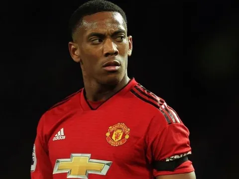 Martial gây phẫn nộ vì khởi động hời hợt trước đại chiến Chelsea