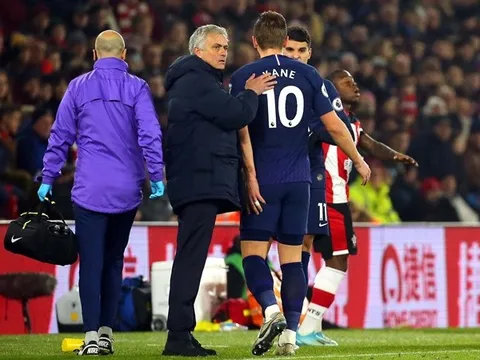 Mất Kane, Mourinho quyết cho Spurs 'dựng xe buýt' trước Liverpool?