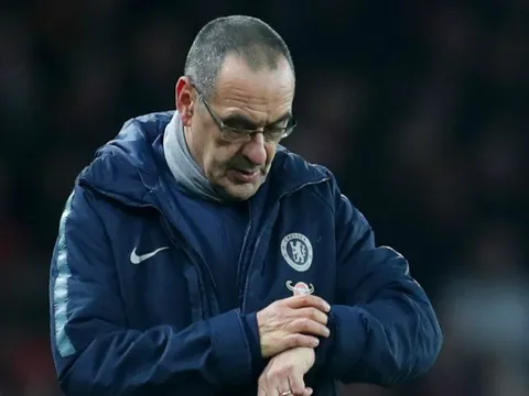 Góc Chelsea: Sarri cần làm gì để không bị sa thải?
