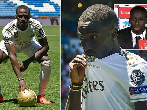 'Mbappe cánh trái' chính thức ra mắt Real Madrid