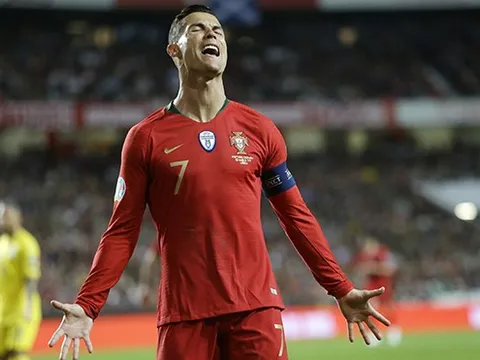 Sau tất cả, Ronaldo tiết lộ lý do 8 tháng không lên tuyển