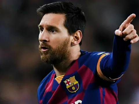 "Messi có quyền năng lớn nhất thế giới này để chỉ trích Abidal"