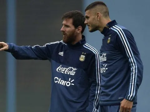 Messi "lắc đầu", Barca từ bỏ, cơ hội M.U đón "siêu tiền đạo" Serie A